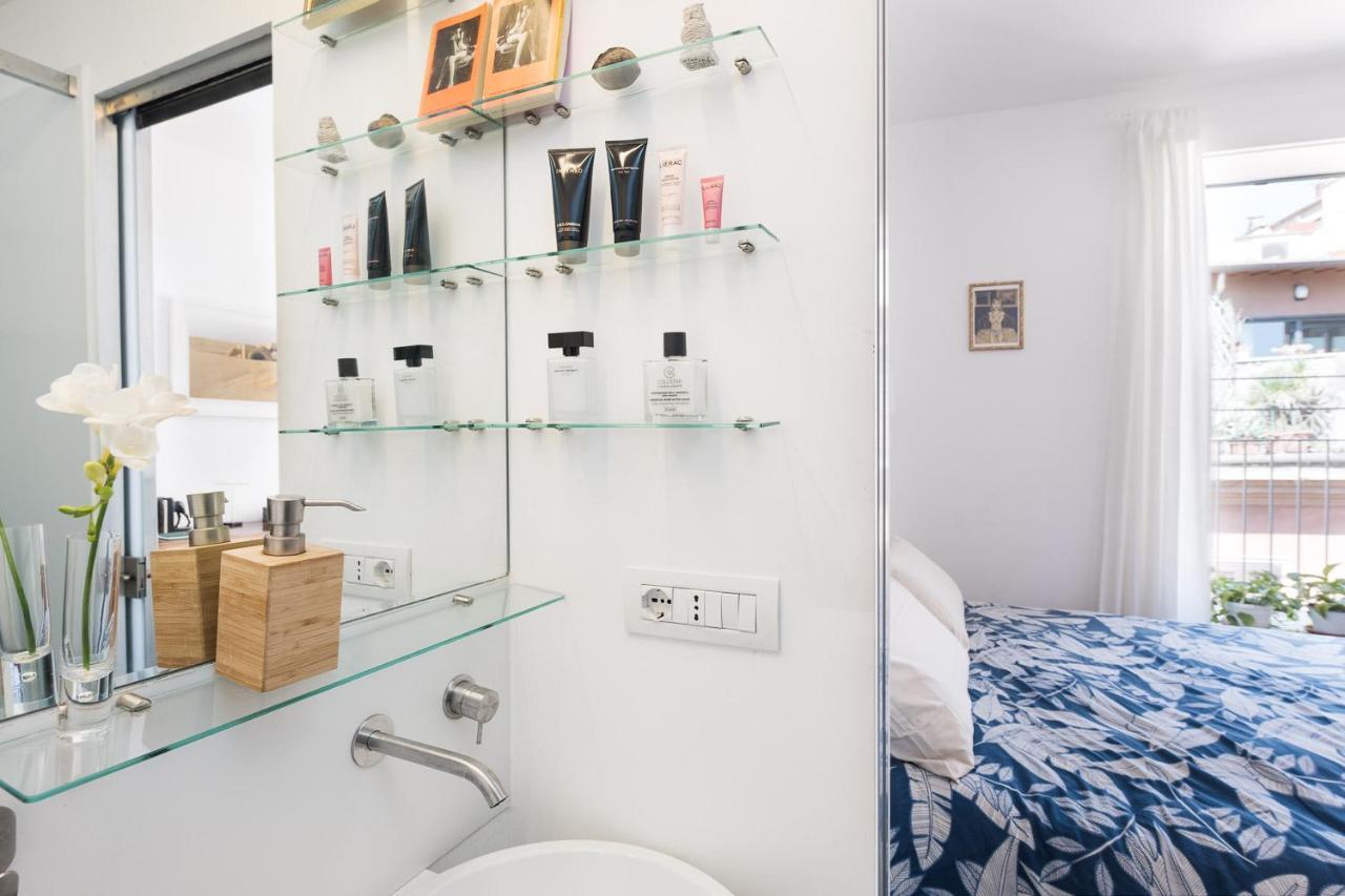 Idyllia Lighty Flat With Views In Trastevere Rome Exterior photo